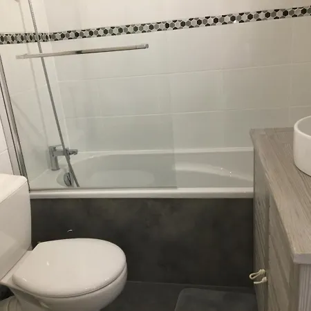 Apartment 24m² Au Centre D'arcachon, Proche Gare Et Plage, Balcon Sud - Fr-1-374-104 Arcachon