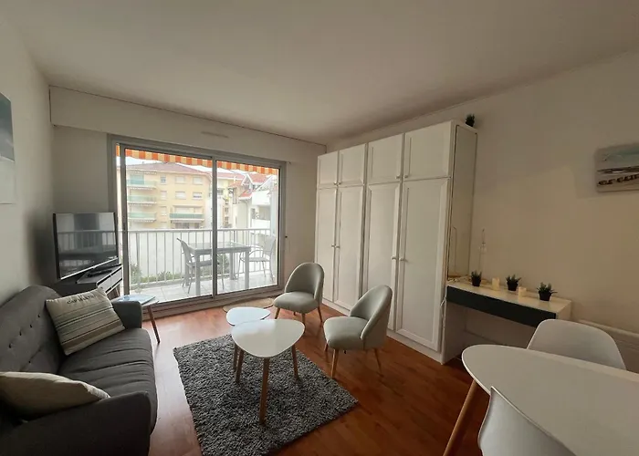 24m² Au Centre D'arcachon, Proche Gare Et Plage, Balcon Sud - Fr-1-374-104